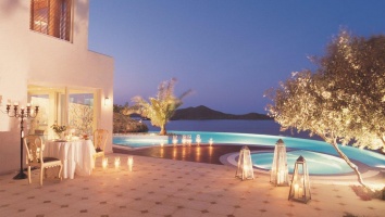 Vote for Elounda Gulf Villas & Suites in Crete 